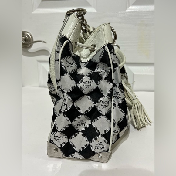 MCM Limited Edition Bag - Picture 10 of 13